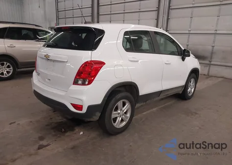 2018 Chevrolet Trax Ls z USA, uszkodzony, nr VIN 3GNCJNSB6JL395156